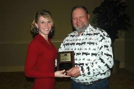 gold_trophy_yearling_heifer_hollow_hill_farm_fs